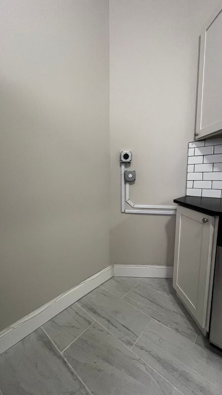 Building Photo - 516 Monastery Pl