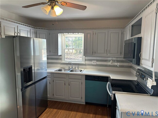 Building Photo - 10510 Courtney Rd