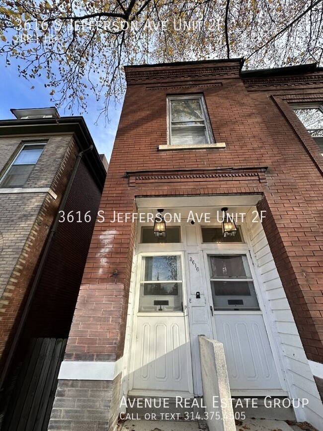 Building Photo - Spacious 2-Bedroom 1-Bathroom in Saint Lou...