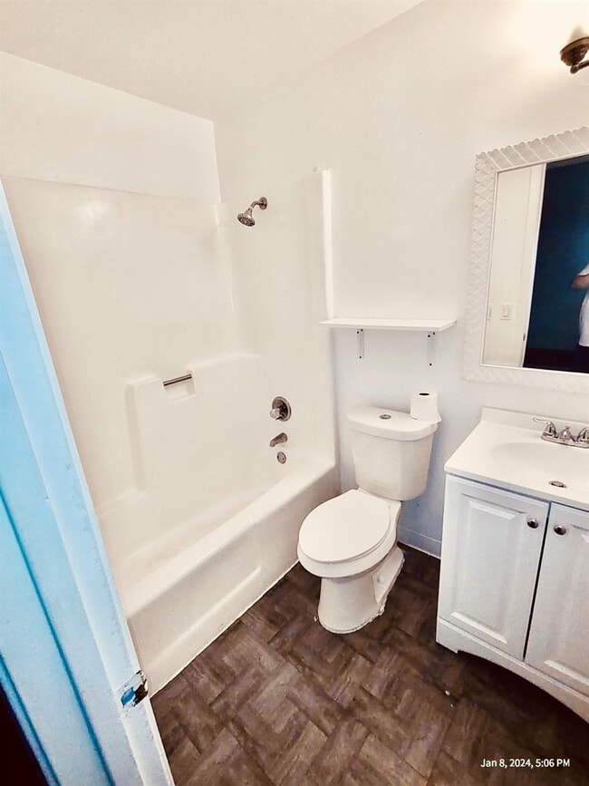 Building Photo - 5150 NE 6th Ave