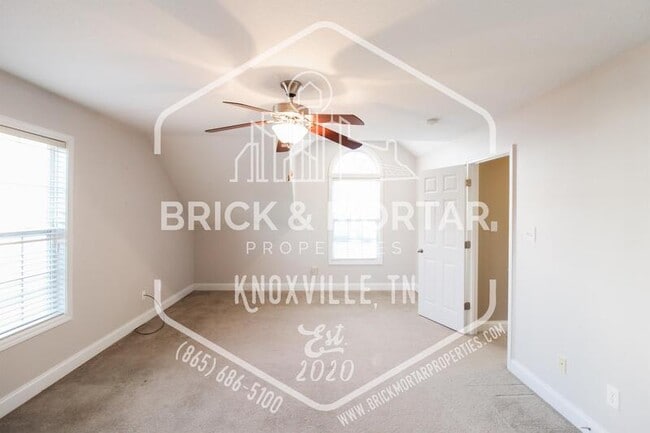 Building Photo - 3305 Grassy Pointe Ln