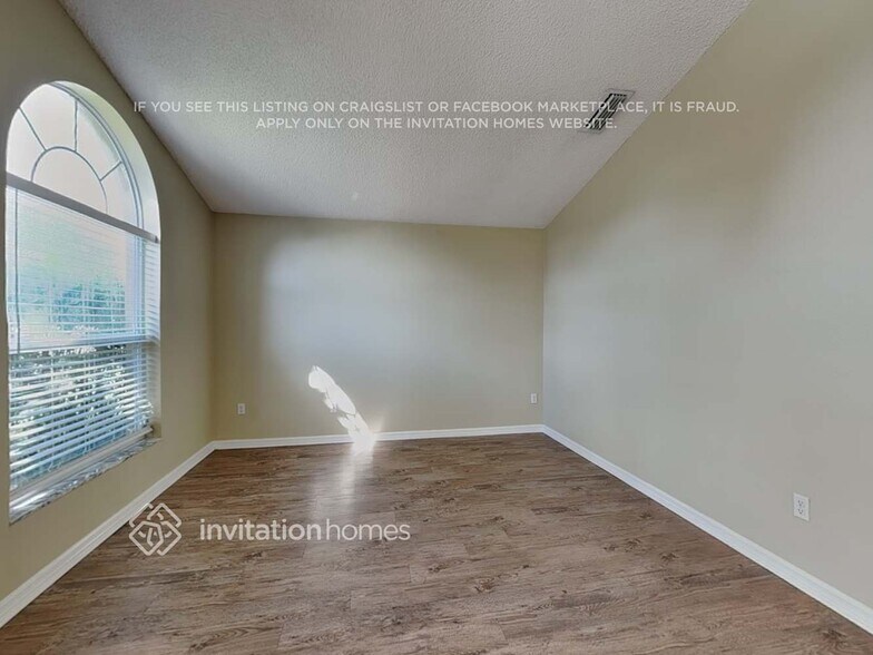 Building Photo - 1009 Aviles Ct