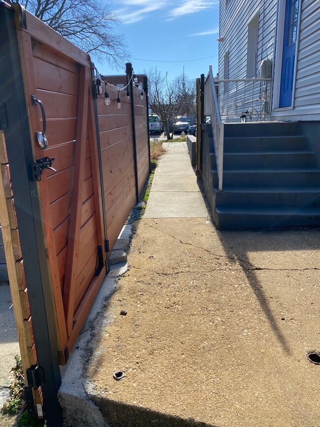 Building Photo - 3001 16th Rd S