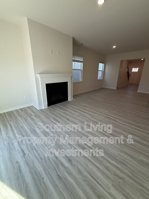 Building Photo - 12415 Lady Bell Dr