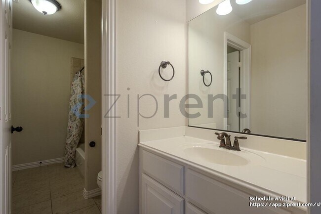 Building Photo - 27115 Downing Park Blvd