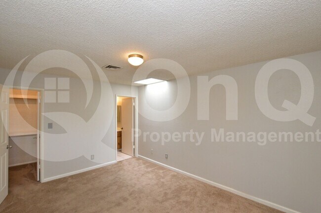 Building Photo - 4820 N 89th Ave