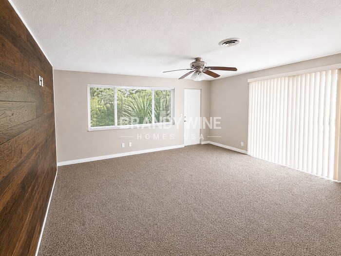 Building Photo - 130 Flamingo Ave