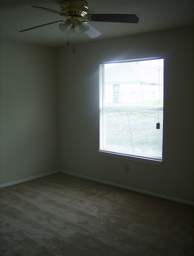 Building Photo - MARY8117-19