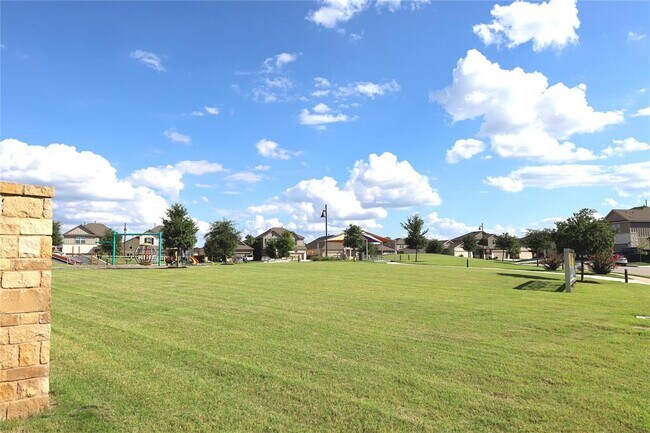 Building Photo - 169 Isabella Wy