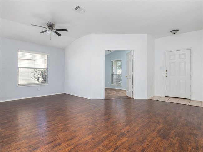 Building Photo - 222 Killian Loop