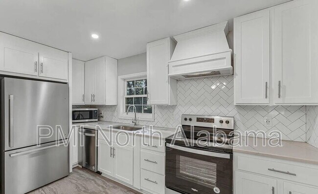 Building Photo - 3901 Vogel Dr NW