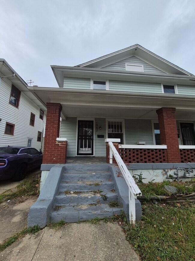 Primary Photo - 1967-1969 Rugby