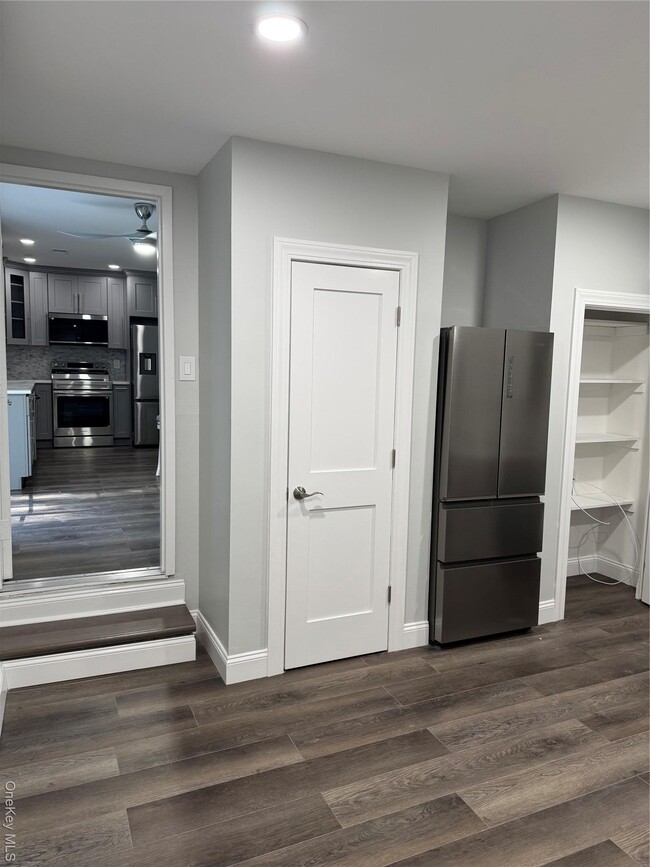 Building Photo - 16 Huntington Commons