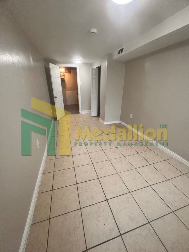Building Photo - 8358 S Morgan St