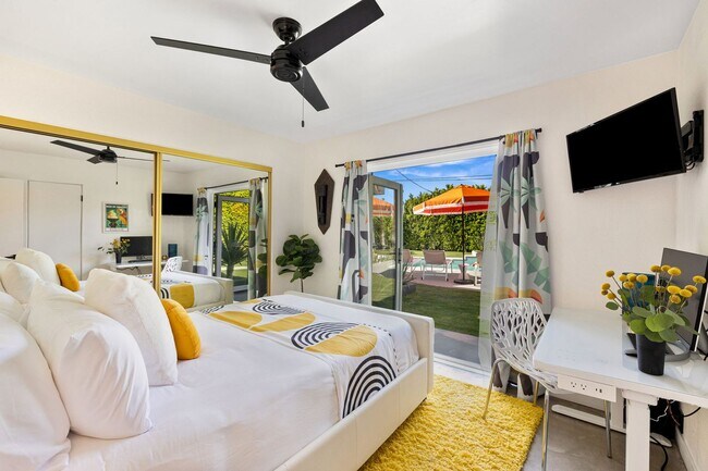 Building Photo - Stylish Fully Furnished Home in Palm Springs - Annual Lease