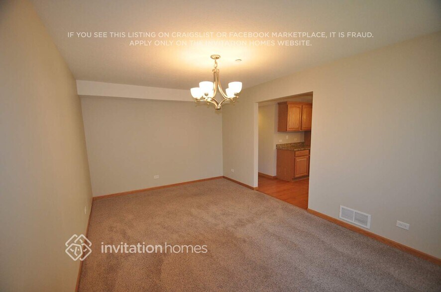 Building Photo - 1021 Amlin Terrace