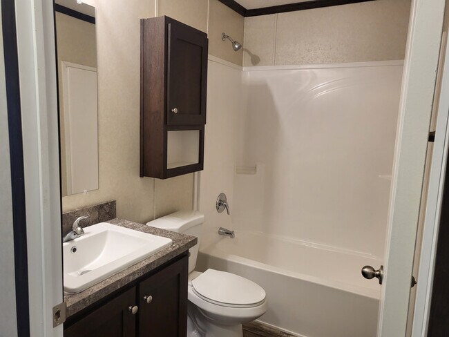 Building Photo - 256 Spruce