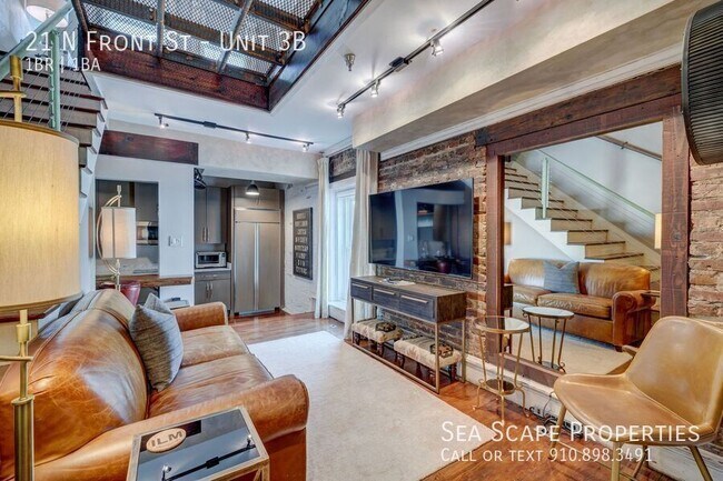 Building Photo - 21 N Front St