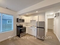 Building Photo - 1944 Olympia Ave NE