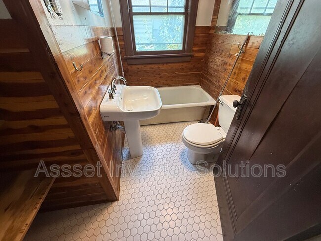 Building Photo - 4132 Eaton St