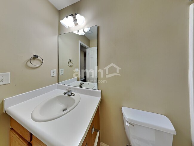 Building Photo - 5104 Mabe Dr