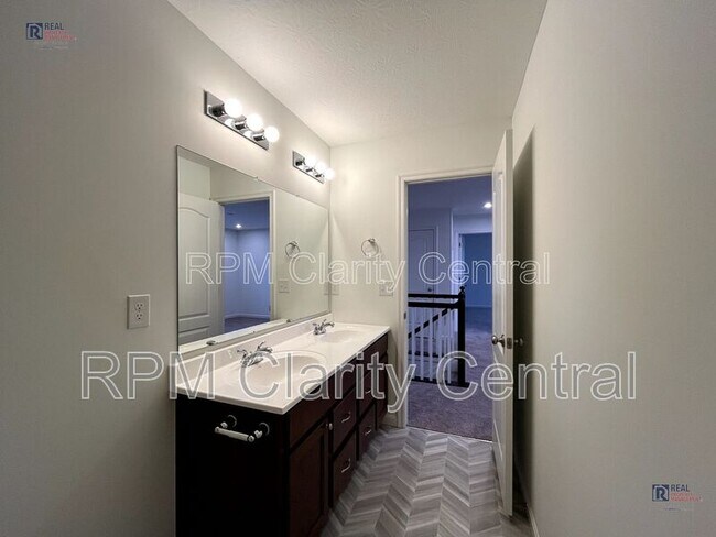 Building Photo - 375 Alonzo Palmer St