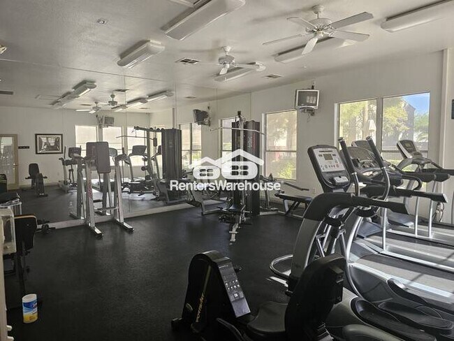 Building Photo - Beautiful 1-bedroom, 1-bathroom condo