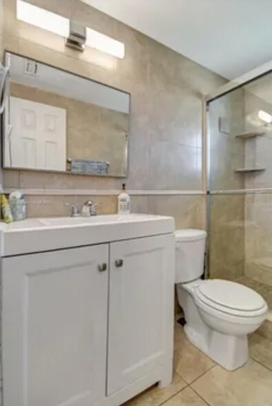 Building Photo - 2600 S Ocean Dr