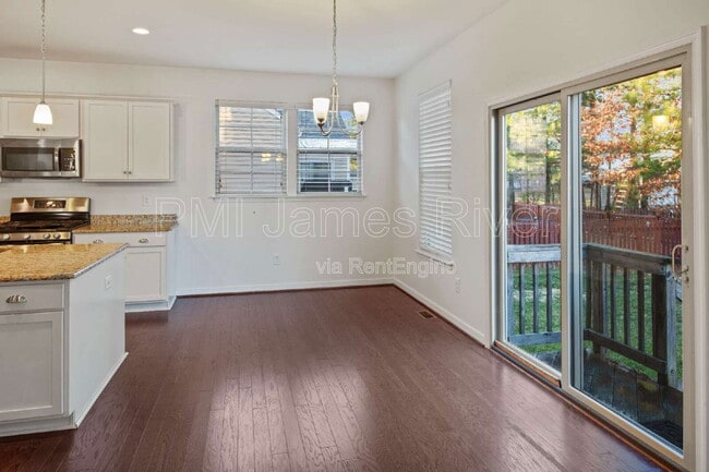 Building Photo - 6442 Hawkswood Wy