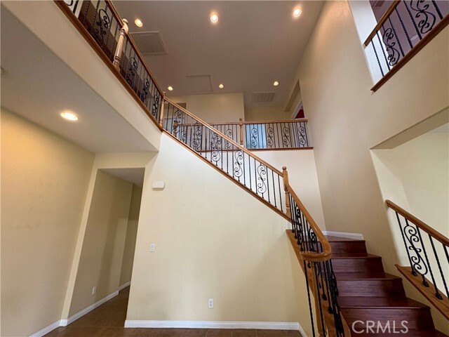 Building Photo - 6694 Black Forest Dr