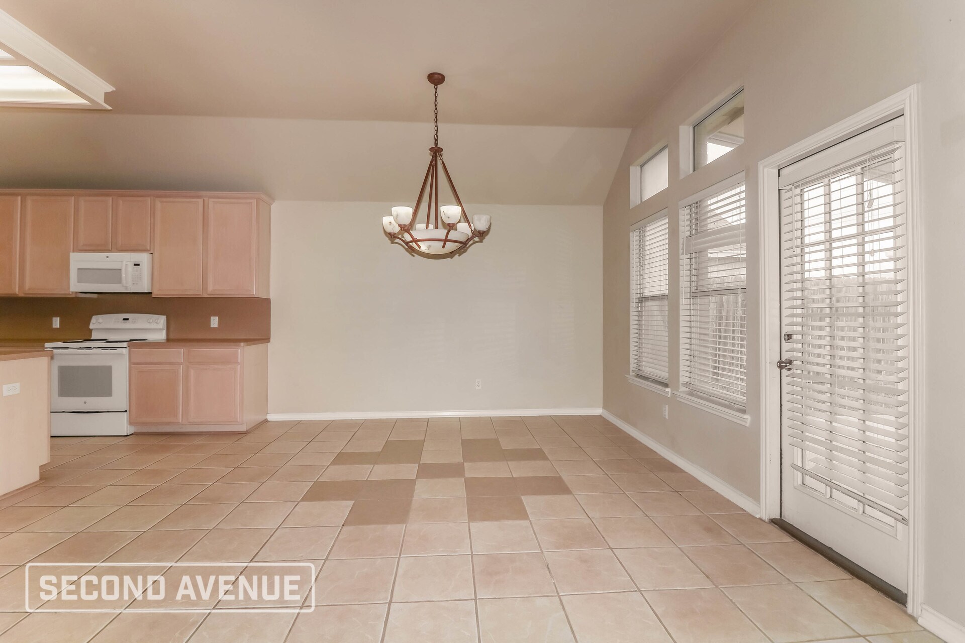 Building Photo - 7118 Citrus Valley Dr