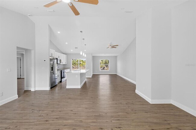 Building Photo - 375 Denver Dr