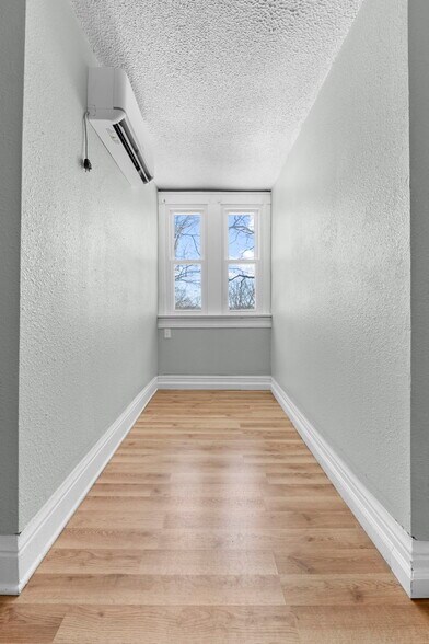 Building Photo - 1237 N Spanish St