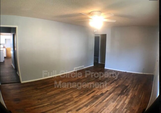 Building Photo - 7418 S 41st St