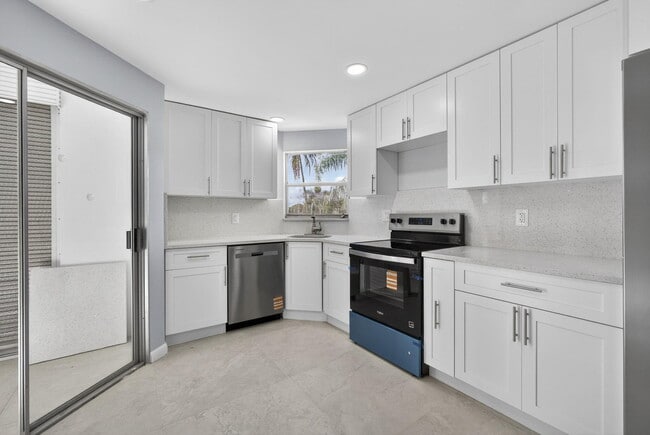 Building Photo - 3590 Via Poinciana