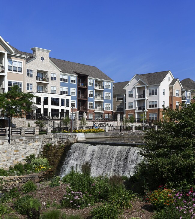 Riverwalk On The Falls Apartments Menomonee Falls Wi Apartment Finder