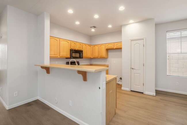 Building Photo - Queen Creek Rental