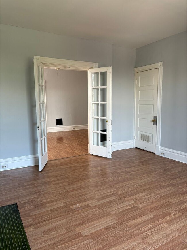 Building Photo - 4531 Louisiana Ave