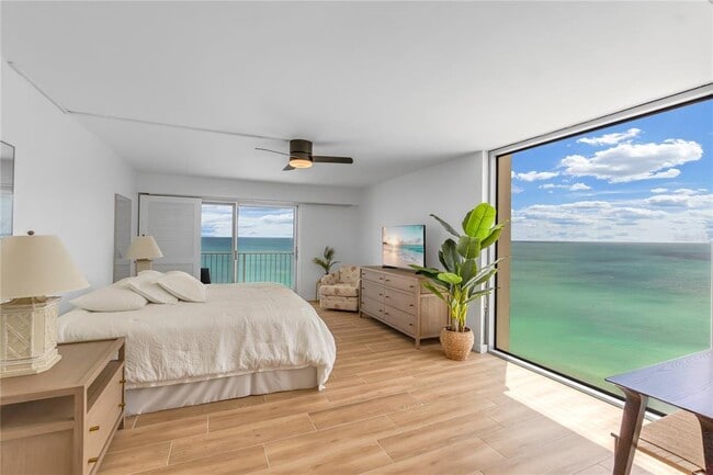 Building Photo - 2301 Gulf of Mexico Dr