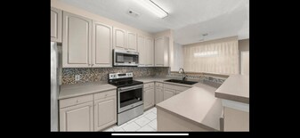 Building Photo - 100 Kensington Blvd
