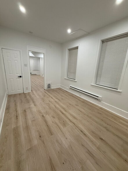 Building Photo - 1850 E Allegheny Ave