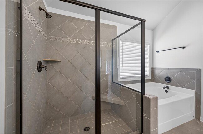 Building Photo - 7445 Oldbury Pl