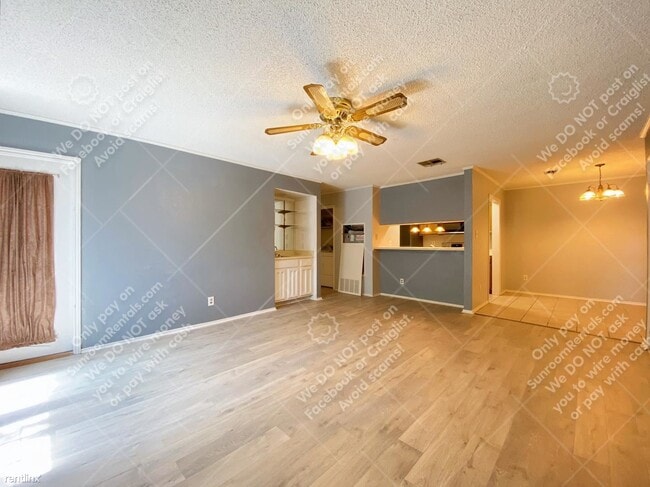 Building Photo - 2 br, 2 bath Condo - 1202 Thorpe Ln 205 205