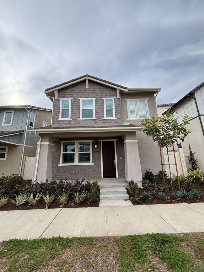 Primary Photo - Gorgeous New Build in East Ventura