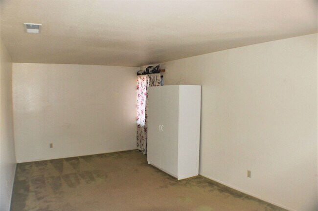 Building Photo - 25740 Rosebay Ct