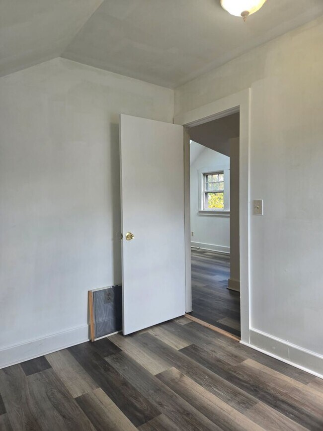 Building Photo - 3746 W 39th St