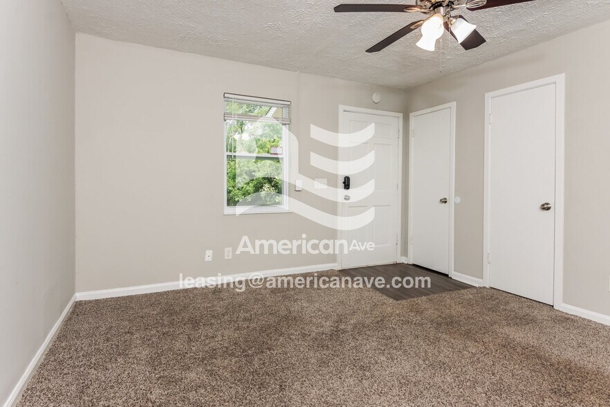 Building Photo - 5044 Wellborn Dr