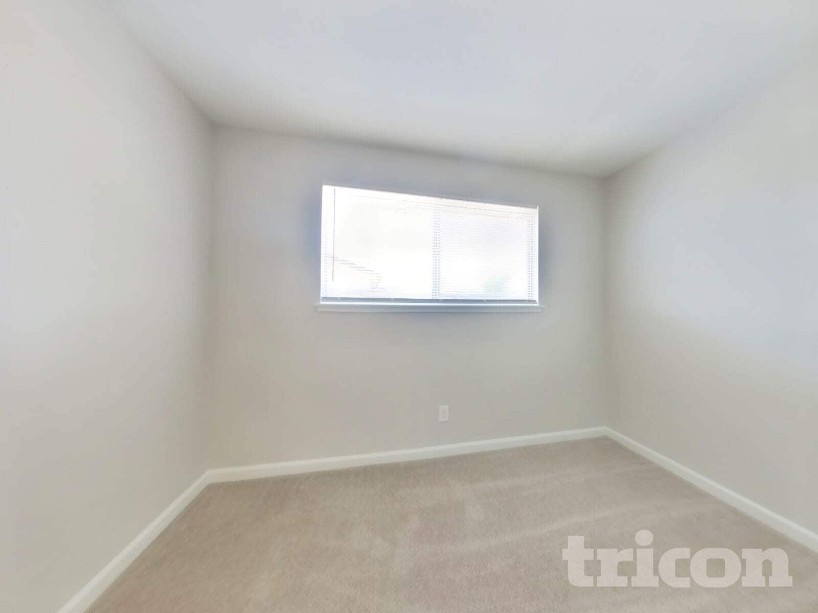 Building Photo - 207 Roger St