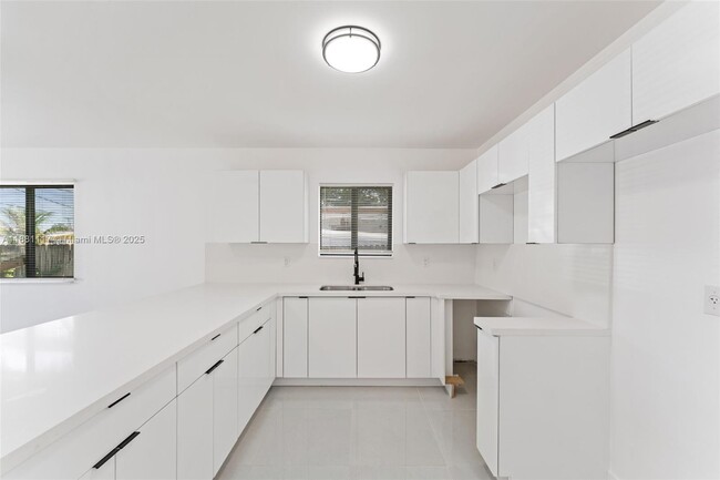 Building Photo - 1556 NW 68th Terrace