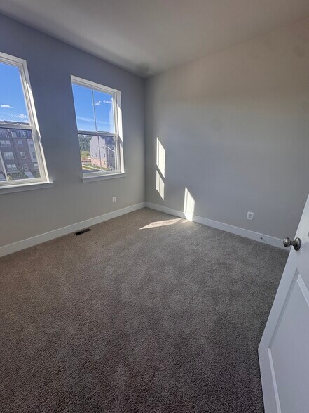 Building Photo - 11327 Hypatia Loop